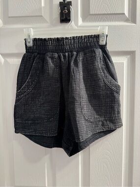 Zenana Outfitters Black High-Waist Textured Shorts with Front Pockets